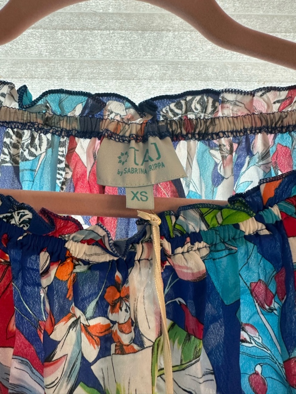 TAJ by Sabrina Crippa Floral Off-Shoulder Blouse in Blue, Green, Red, Pink - Picture 2 of 4